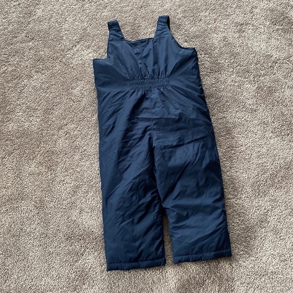 Old Navy Snow Bib SIZE 2T - Picture 4 of 4